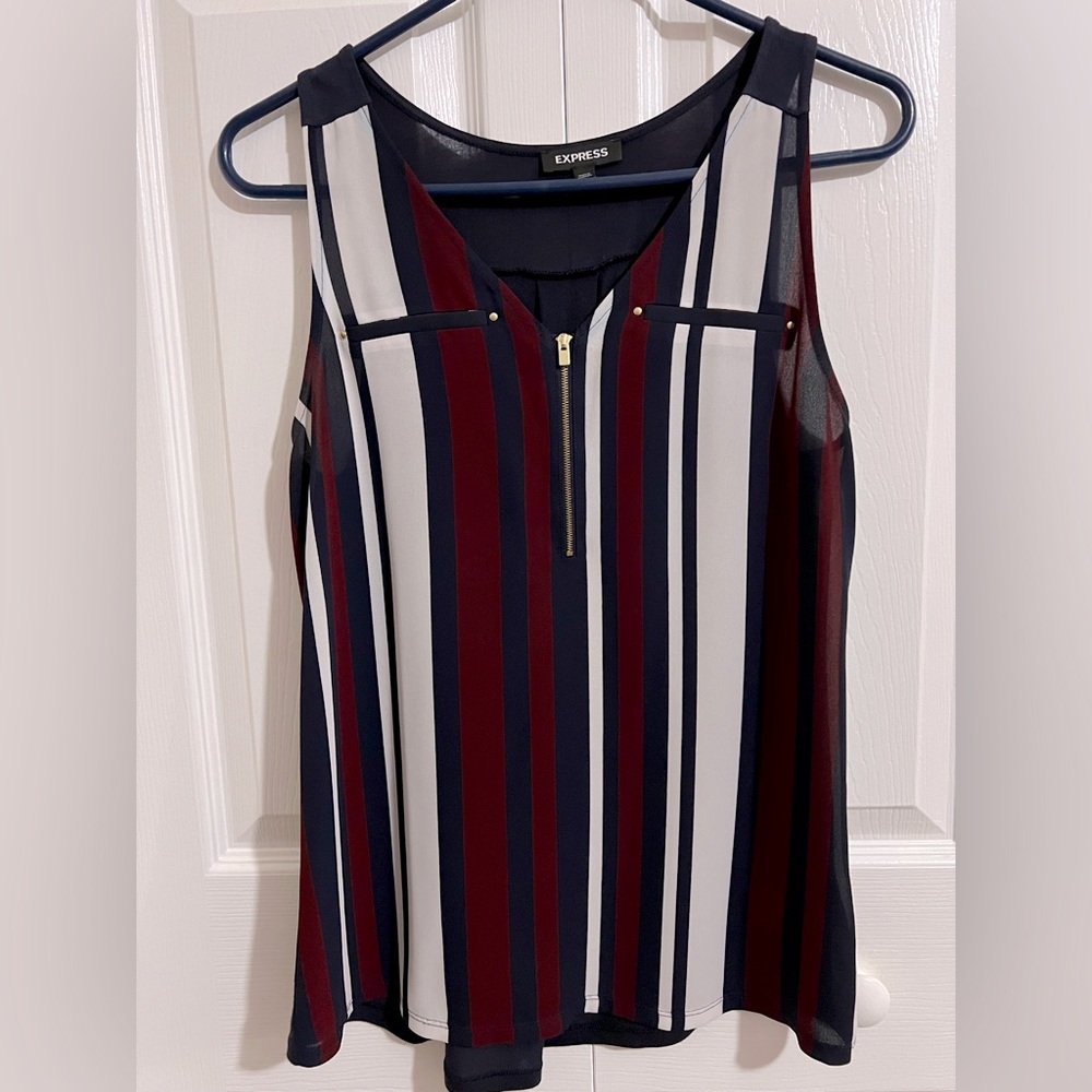 Express Sleeveless Top with 3/4 Zipper Front Size Small